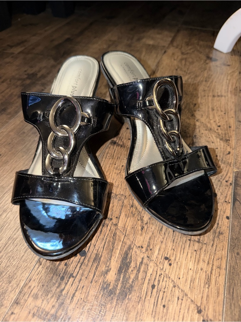 Comfort Plus Black Slide Sandal Slip On Wedge Block Heel Chain Detail Size 9.5